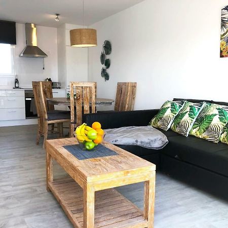 Sea Breeze With Shared Pool And Near The Beach Apartamento Costa Teguise Exterior foto