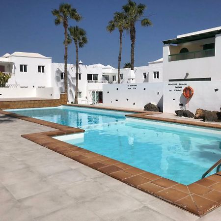Sea Breeze With Shared Pool And Near The Beach Apartamento Costa Teguise Exterior foto