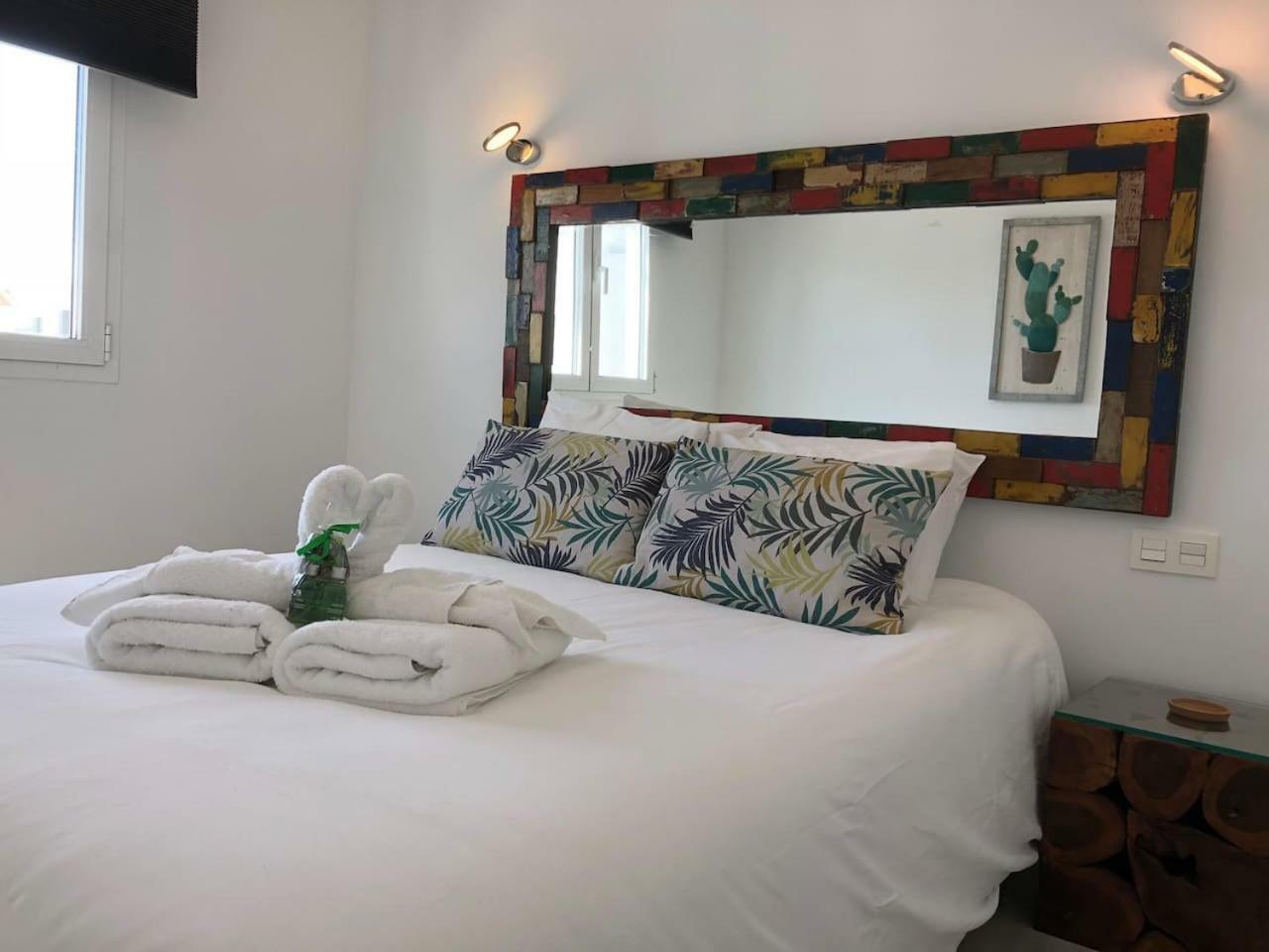 Sea Breeze With Shared Pool And Near The Beach Apartamento Costa Teguise Exterior foto